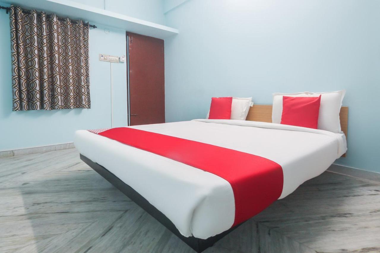 Oyo Flagship 48158 Ss Towers Hotel Podanur Kültér fotó