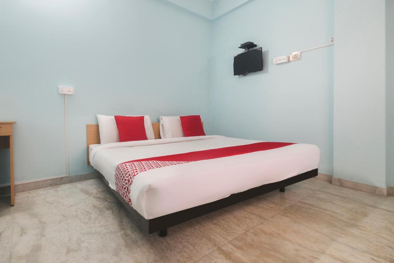 Oyo Flagship 48158 Ss Towers Hotel Podanur Kültér fotó