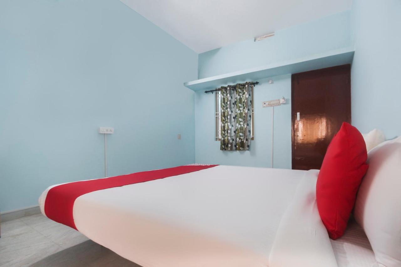Oyo Flagship 48158 Ss Towers Hotel Podanur Kültér fotó